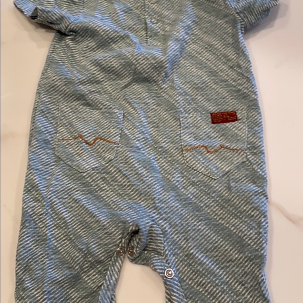 Seven onesie - Picture 4 of 4